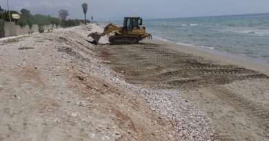 Oropesa del Mar ya prepara sus playas para la llegada de los turistas Oropesa del Mar ya prepara sus playas para la llegada de los turistas