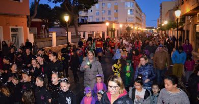 Más de 300 personas participan en el Carnaval de Oropesa Más de 300 personas participan en el Carnaval de Oropesa